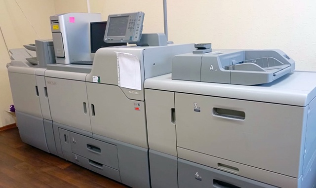 В типографии “Где наклейки” …